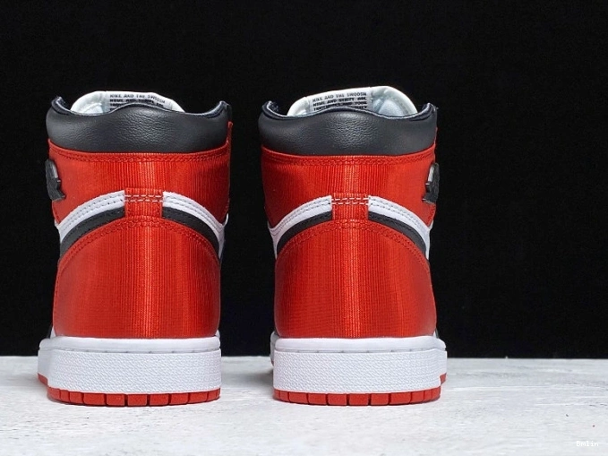 Bmlin Air Jordan Black CD0461-016 Retro High Toe 1 Satin 0812